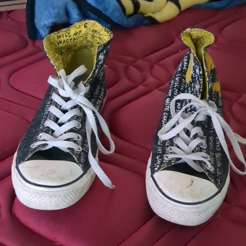 Converse - Picture 1 of 3